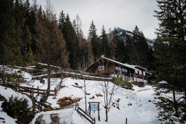 Der Weg zum Almbad Sillberghaus - durch das Winter Wonderland