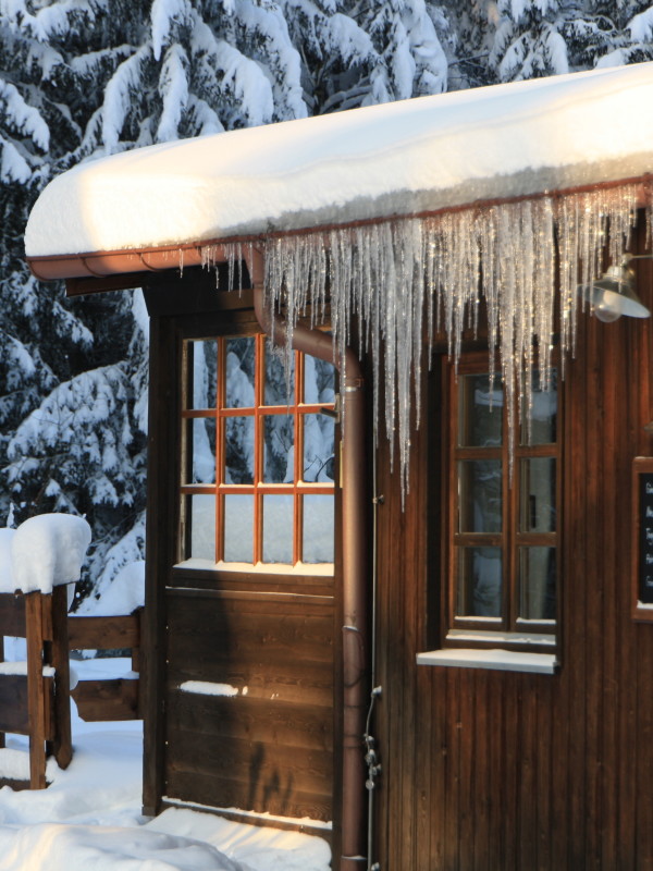 soooo-sche-eiszafen-im-winter-am-almbad-huberspitz-foto-almbadde-600x800